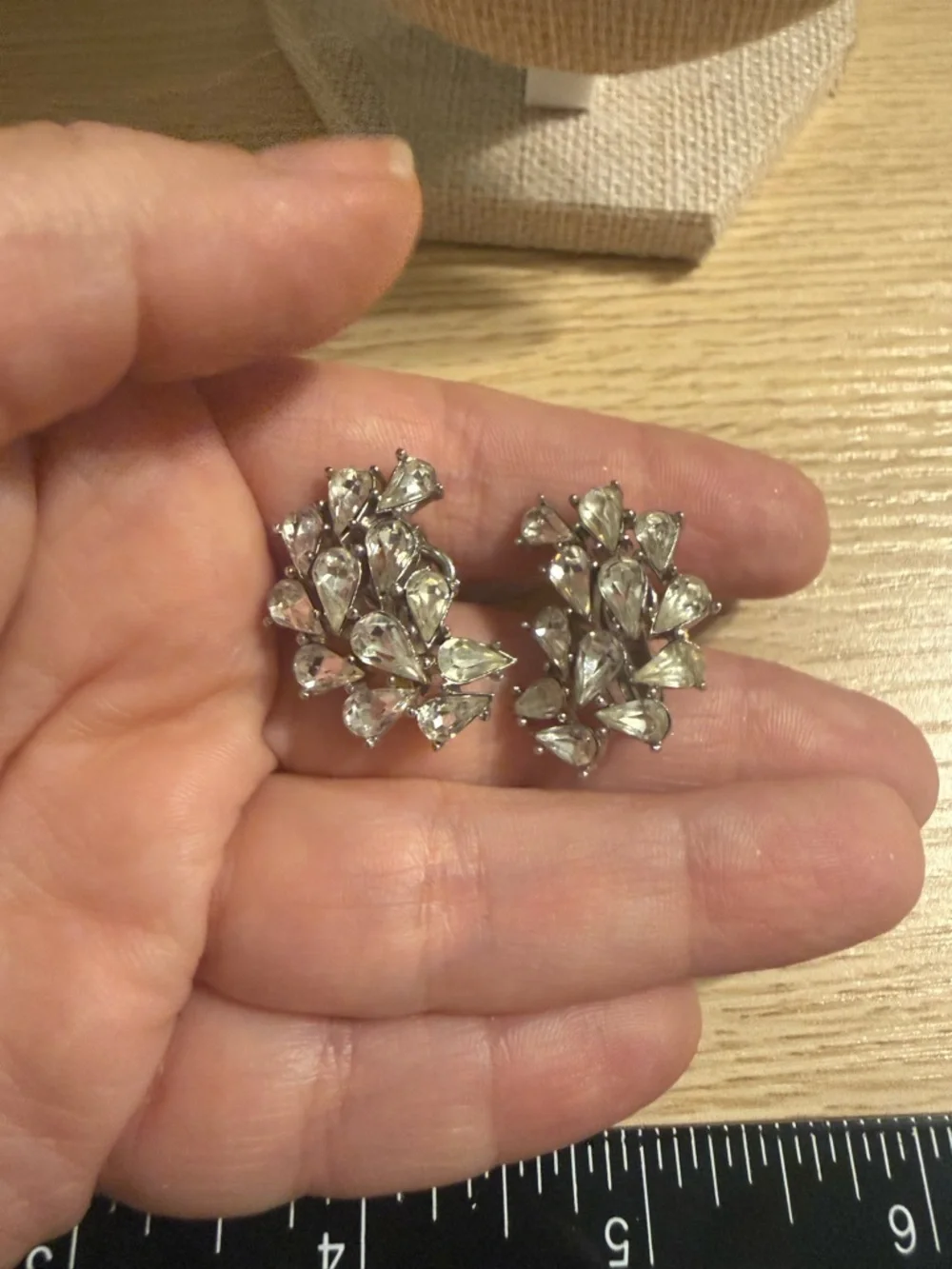 Vintage Trifari Crown Rhinestone Clip On Earrings Silver Tone Teardrop Cluster‎